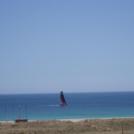 Cozy Apartment With Sea View Over Meia Praia Lagos Buitenkant foto